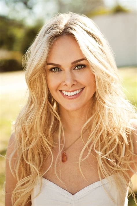 anger management finds new female lead in laura bell bundy hollywood reporter