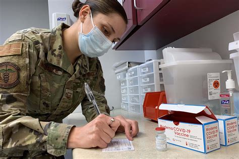 Defense Personnel To Support Fema In Vaccination Push United States
