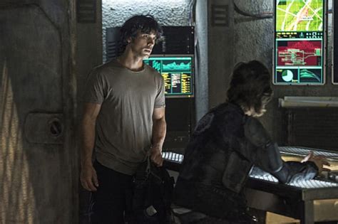 the 100 photos from watch the thrones page 2 tv fanatic