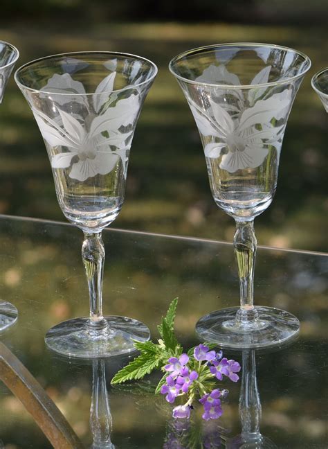 4 Vintage Etched Wine Glasses Floral Etched Wine Glasses Mixologist