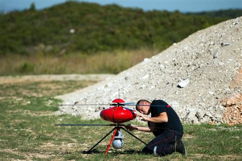 america faces global drone competitors