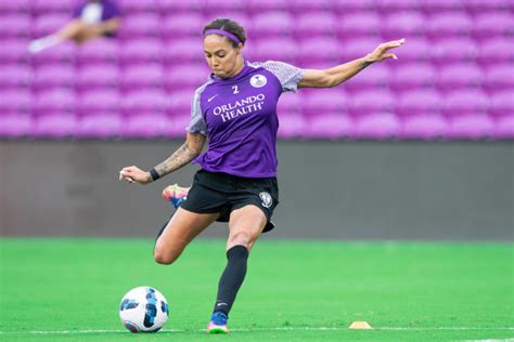 nwsl news acfc acquires ex uswnter sydney leroux in trade