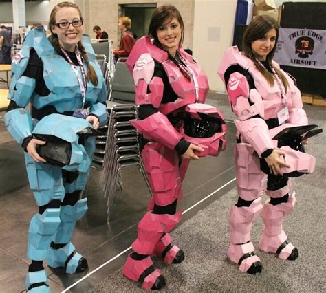 Sexy Spartan Cosplay Girls From Halo Cosplay Brunettes