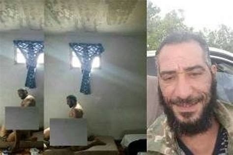 بالصور قيادي في جيش أحرار الشرقية يمارس اللواط مع أحد عناصره موقع عربي أمريكي
