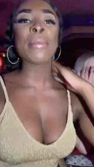 Crazy Periscope Thecyncity Having Fun With Sexy Girl