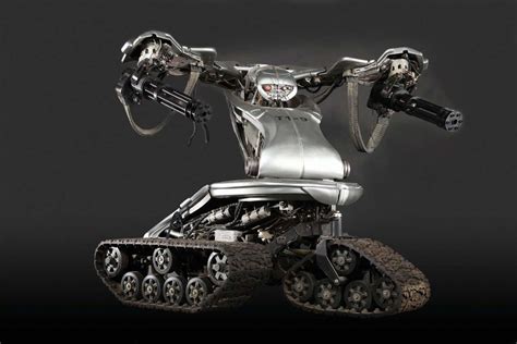 terminator  featurette showcases    robots
