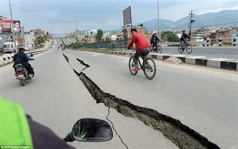 Nepal Earthquake Reduces The Country S Iconic Landmarks To