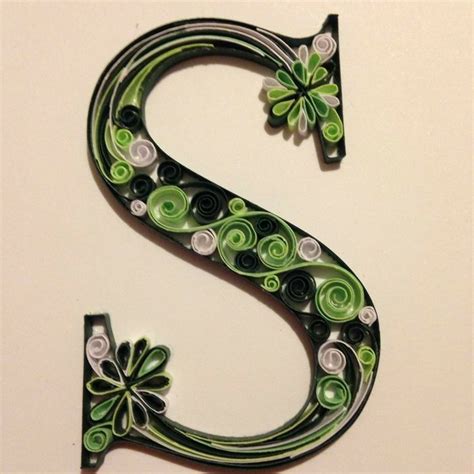 pin  marca personalizata  zerkalo quilling letters quilling