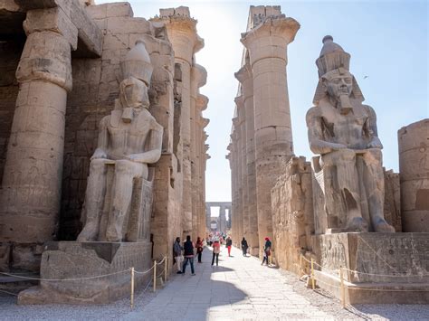 egypts  tourist sites   luxor ancient city  thebes