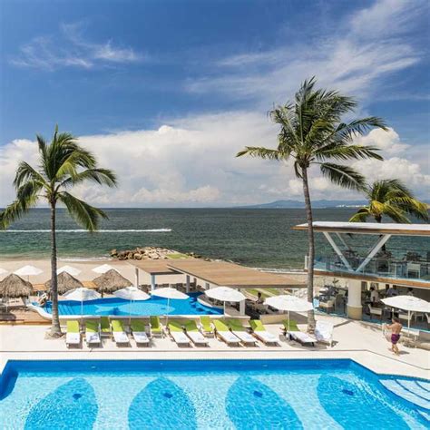 luxury hotels  puerto vallarta luxuryhotelworld