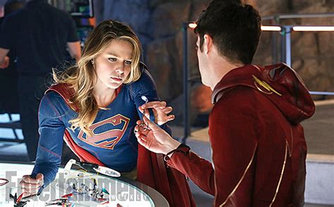 Supergirl Flash Crossover Details Arrow Next Year