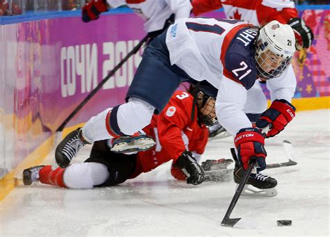 women s hockey team usa hockey reach agreement settling pay dispute