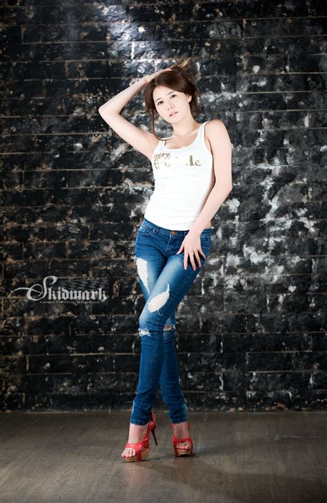 Han Ga Eun White Tank Photoshoot Asian Girls Photos