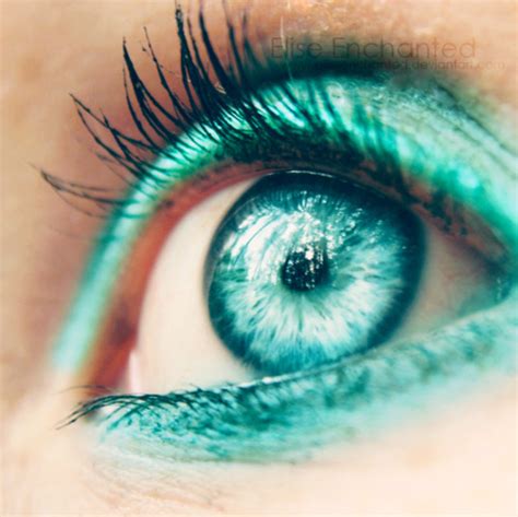 Amazing Beautiful Blue Eye Bright Catchy Dreamy
