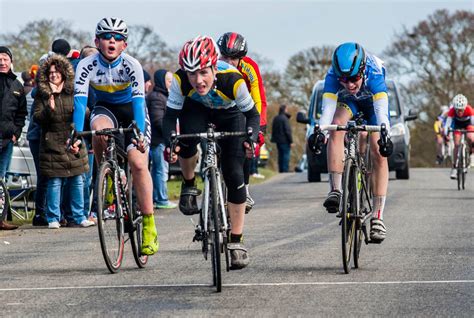 youth cycling  ireland   positive news