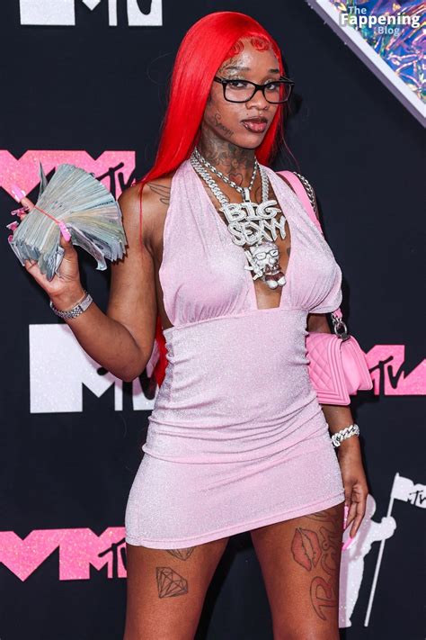 🔴 Sexyy Red Poses Braless At The Mtv Video Music Awards 7 Photos