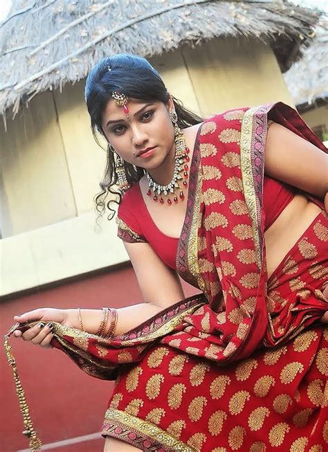 Jyothi Hot Red Saree Cleavage Exposed Jyothi Ranga The Donga Item