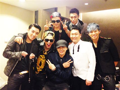 yang hyun suk big bang and psy take group photo soompi