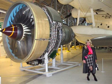 big jet engine  stand corrected  big turbofan engine flickr photo sharing