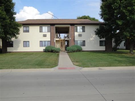 meadowbrook apartments   cherry st mount pleasant ia  apartment finder