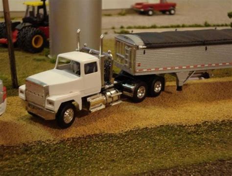 toy semi trucks  trailers  trucks  trailers  trucks