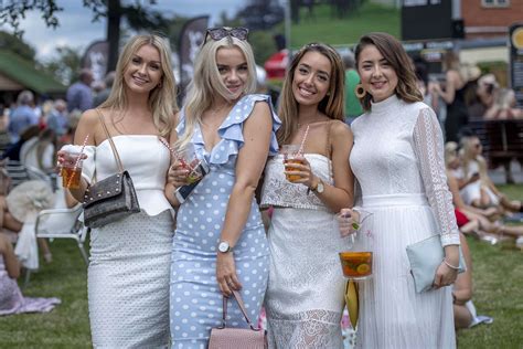 gallery stunning outfits light up ladies day at newmarket