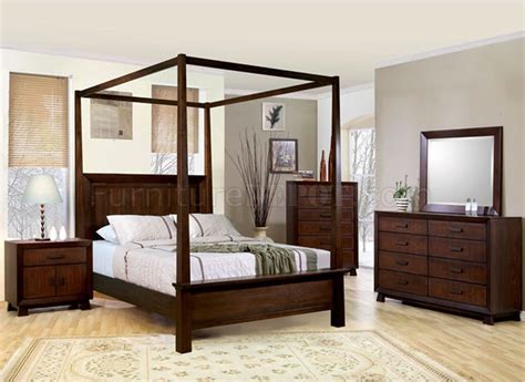 deep brown classy bedroom  solid wood canopy bed