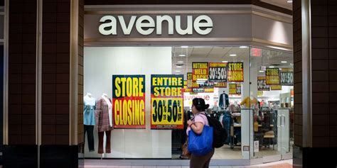 avenue stores creditors  embroiled  discovery fight  versa
