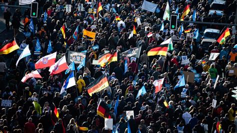 tausende teilnehmer bei afd demonstration  berlin