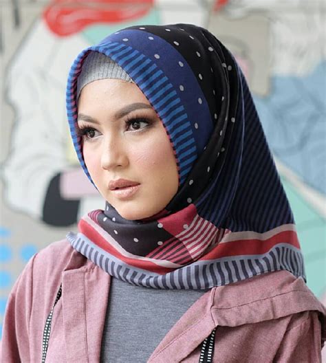 model jilbab deenay terbaru