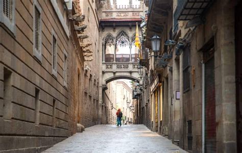 waarom wordt barcelona ook wel ciudad condal genoemd