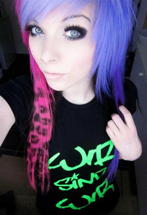 emo girl ira vampira scene queen colorful hair purple blue pink