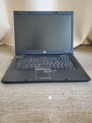 Compaq Nc8230 Hp Laptop Computer T60m283 00 Untested As Is For Parts Ebay