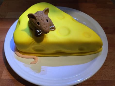 capybara birthday cake