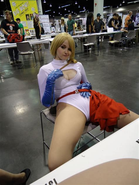 cosplay girls are the best part of comic con san diego