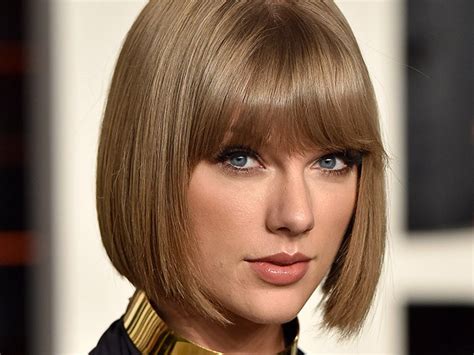 Taylor Swift Debuts Bleached Blonde Hair For Coachella Self
