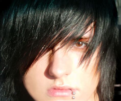 35 magnificent emo hairstyles for guys slodive