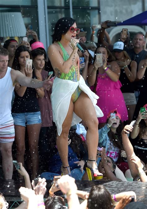demi lovato falls at kiis fm pool party photos and video