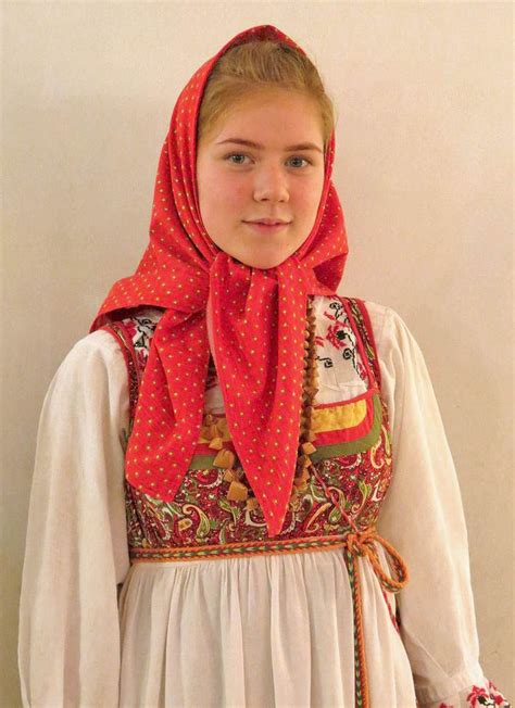 pin auf traditional russian folk costume русские традиционные костюмы