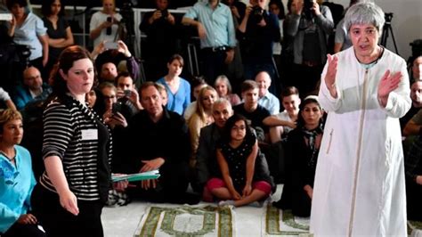 Masjid Di Jerman Perempuan Dan Laki Salat Di Saf Sama Bbc News Indonesia
