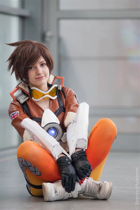 lena oxton aka tracer from overwatch by kumicosplay on