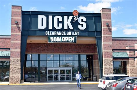 dick s sporting goods now a clothing clearance outlet business