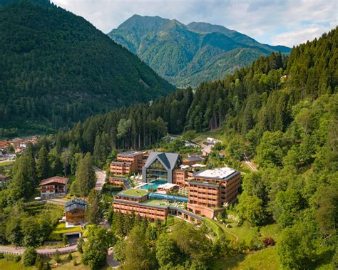 hotel review  lefay resort spa dolomiti voyagefox