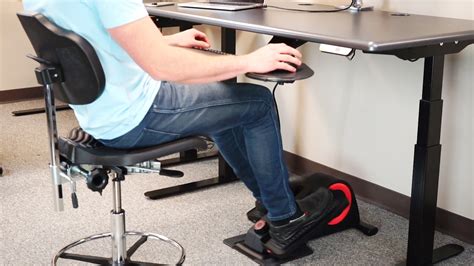 set   ergonomically proper desk cycle