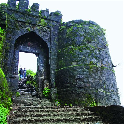 majestic forts  chhatrapati shivaji maharaj  maharashtra konkankattain