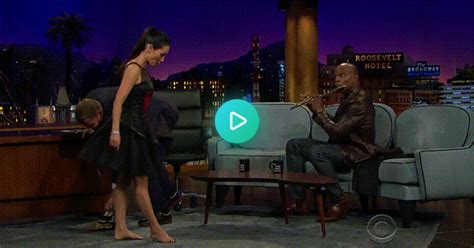 lucy liu does the splits on imgur