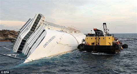 Costa Offers 14 000 Compensation For Each Passenger In Concordia