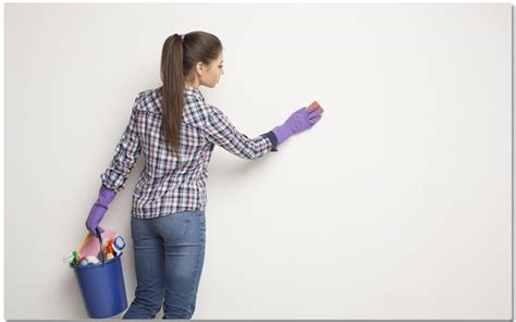 memasang wallpaper sticker dinding sendiri jasa terdekat