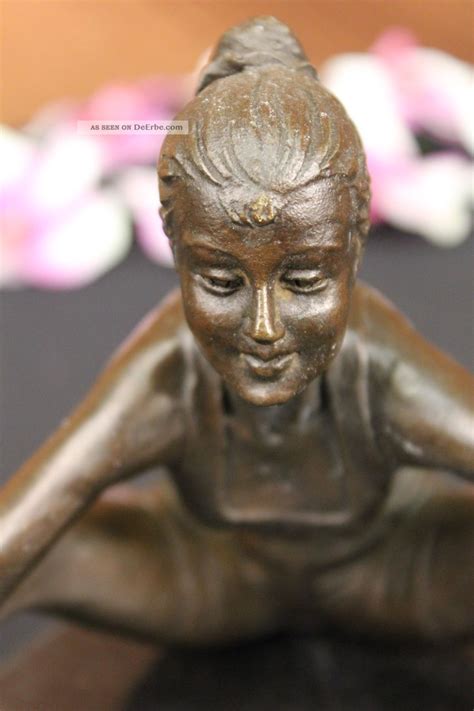 bronzestatue abstrakt weiblich turner pure bronze