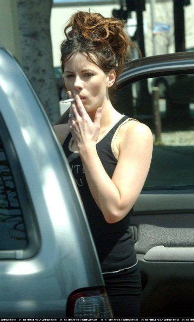 Kate Beckinsale Girl Smoking Girls Smoking Cigarettes Smoke Pictures